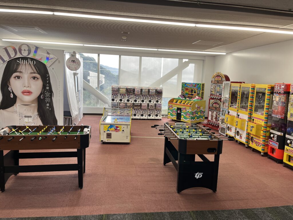 霧島国際ホテル館内の小規模ゲームコーナー全体風景